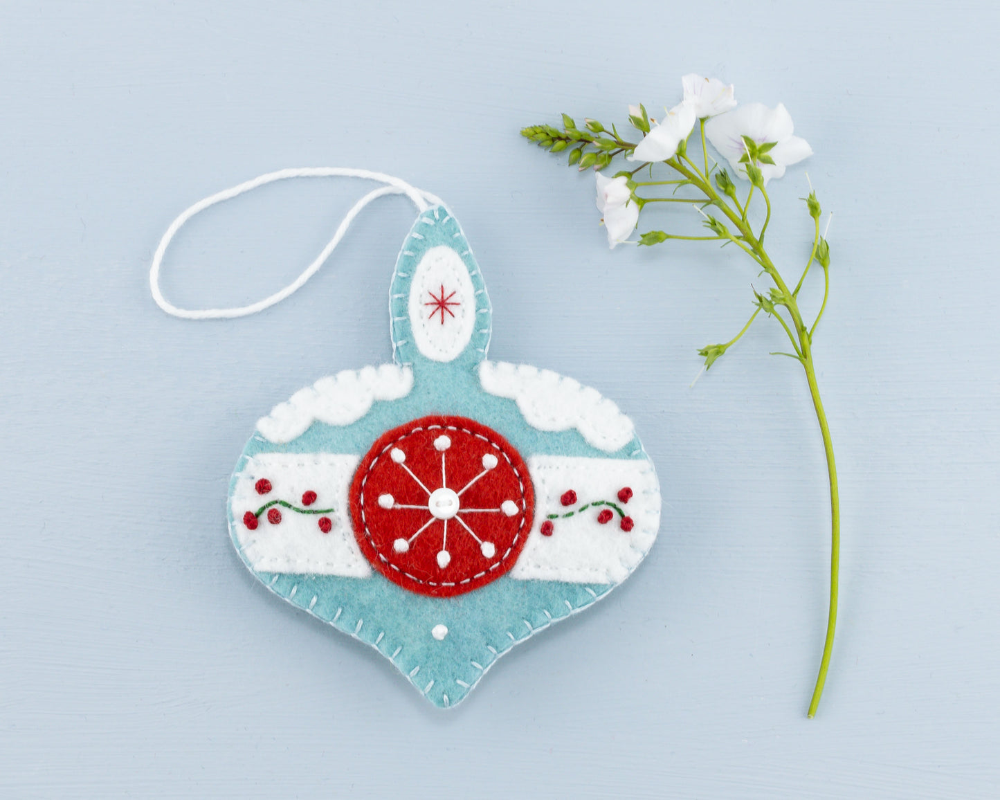 Vintage Style Felt Christmas Bauble Ornament