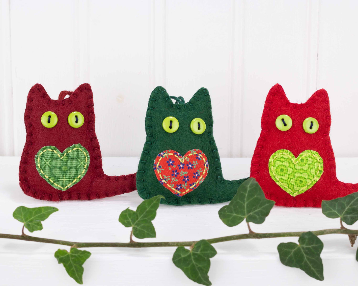 Felt Cat Christmas Ornaments
