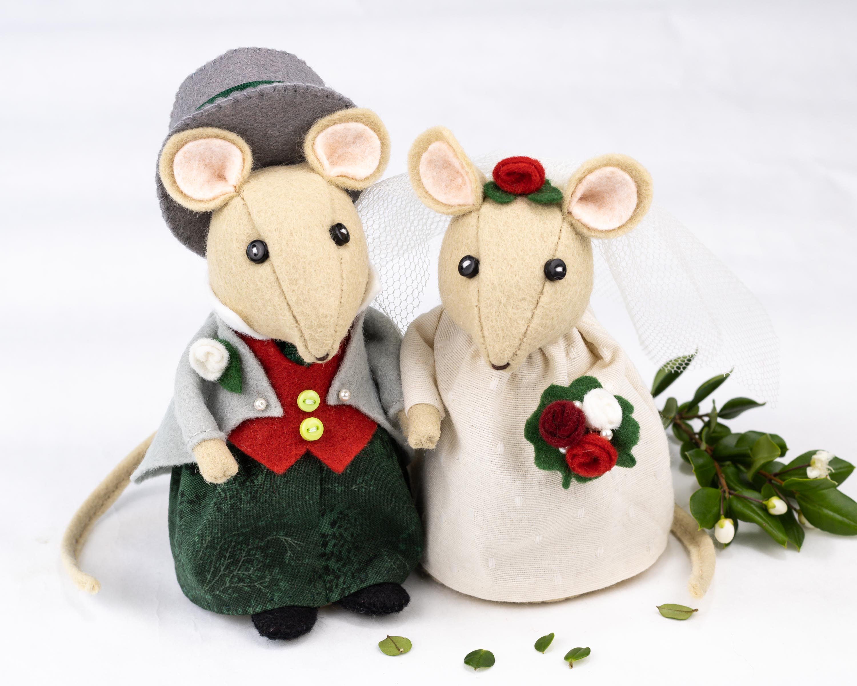 Mr and store Mrs Mouse Fancy Wedding Cake Topper of Felt Mice soft sculpture decoration