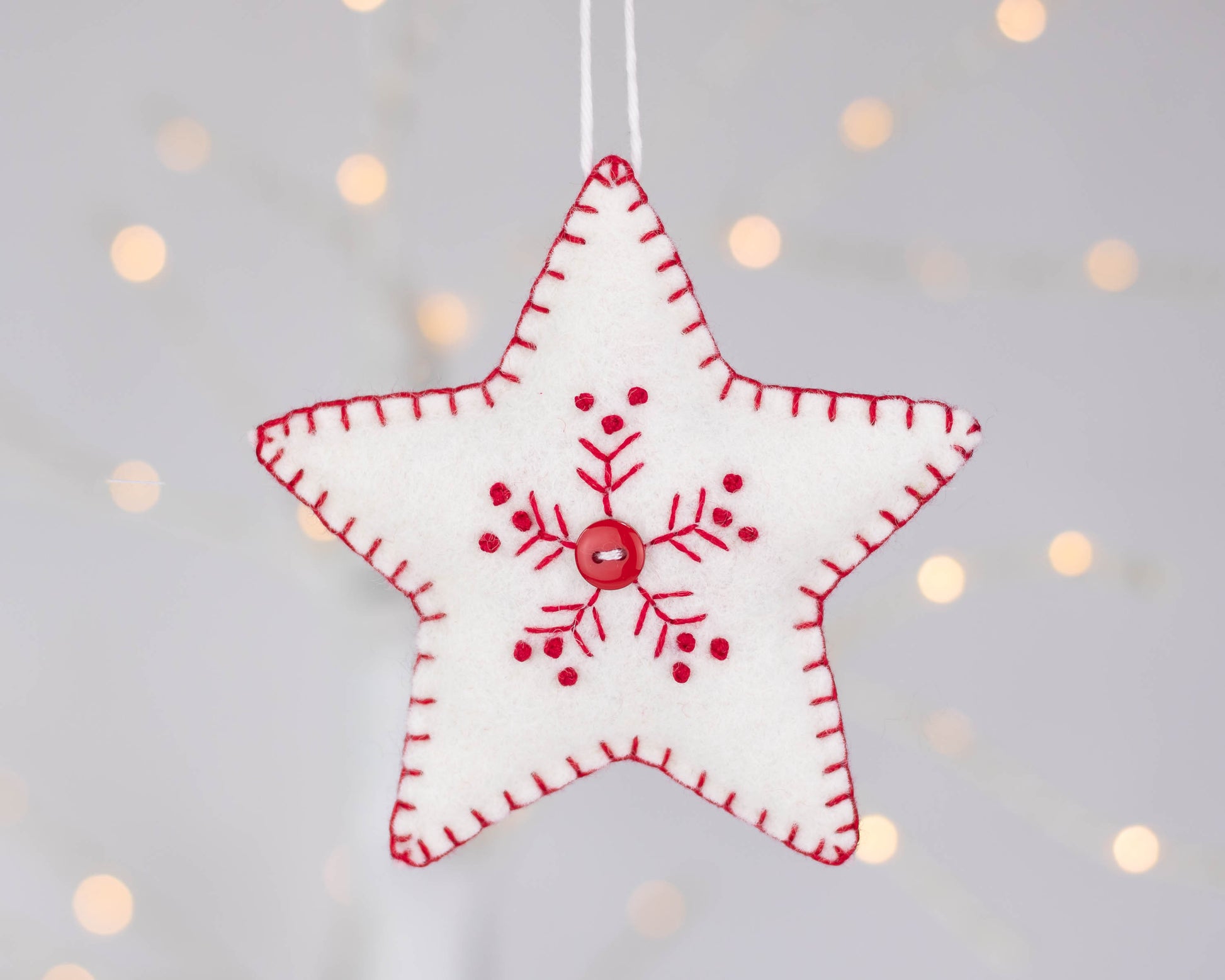 Red and White Snowflake Felt Christmas Ornament Set – Tilly & Puffin
