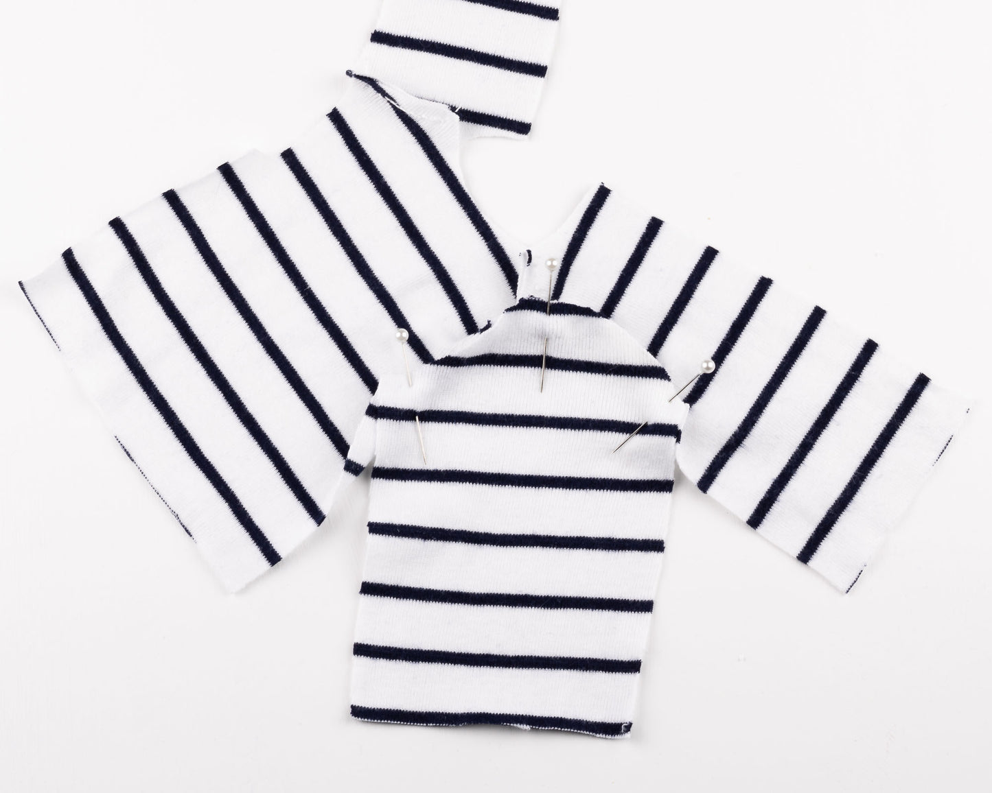 Example photo from the pattern, showing the construction of the stripe top.
