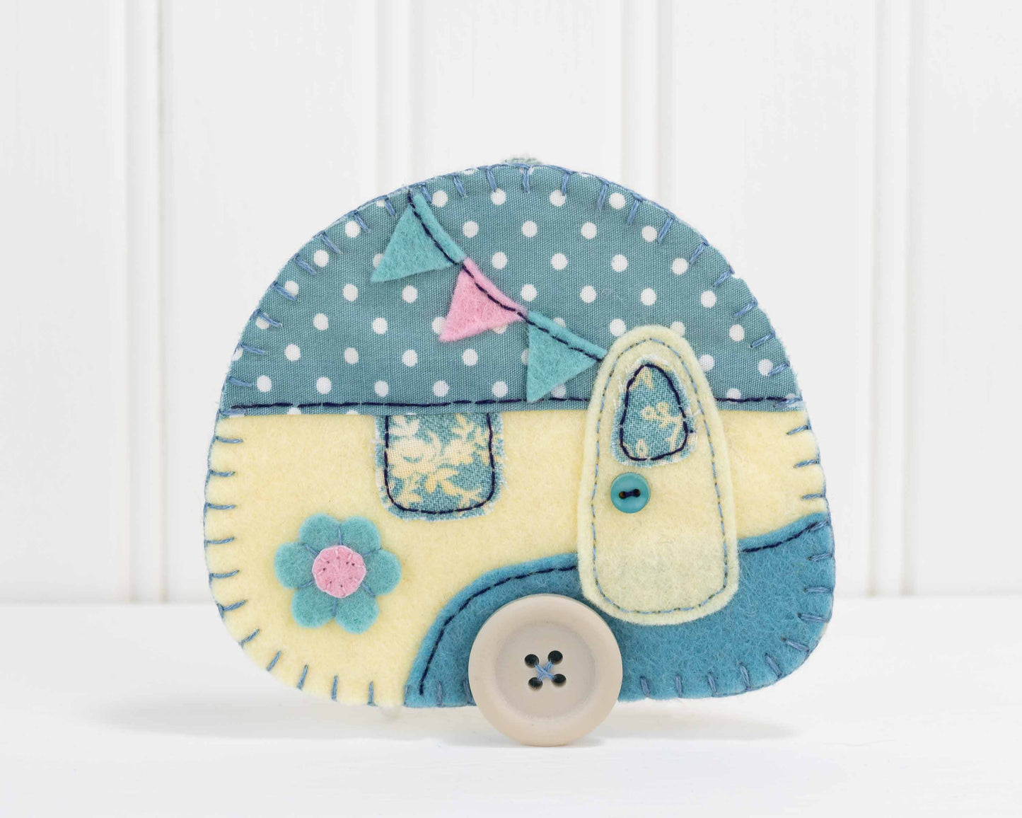 Vintage Caravan Trailer Felt Ornament Sewing Pattern